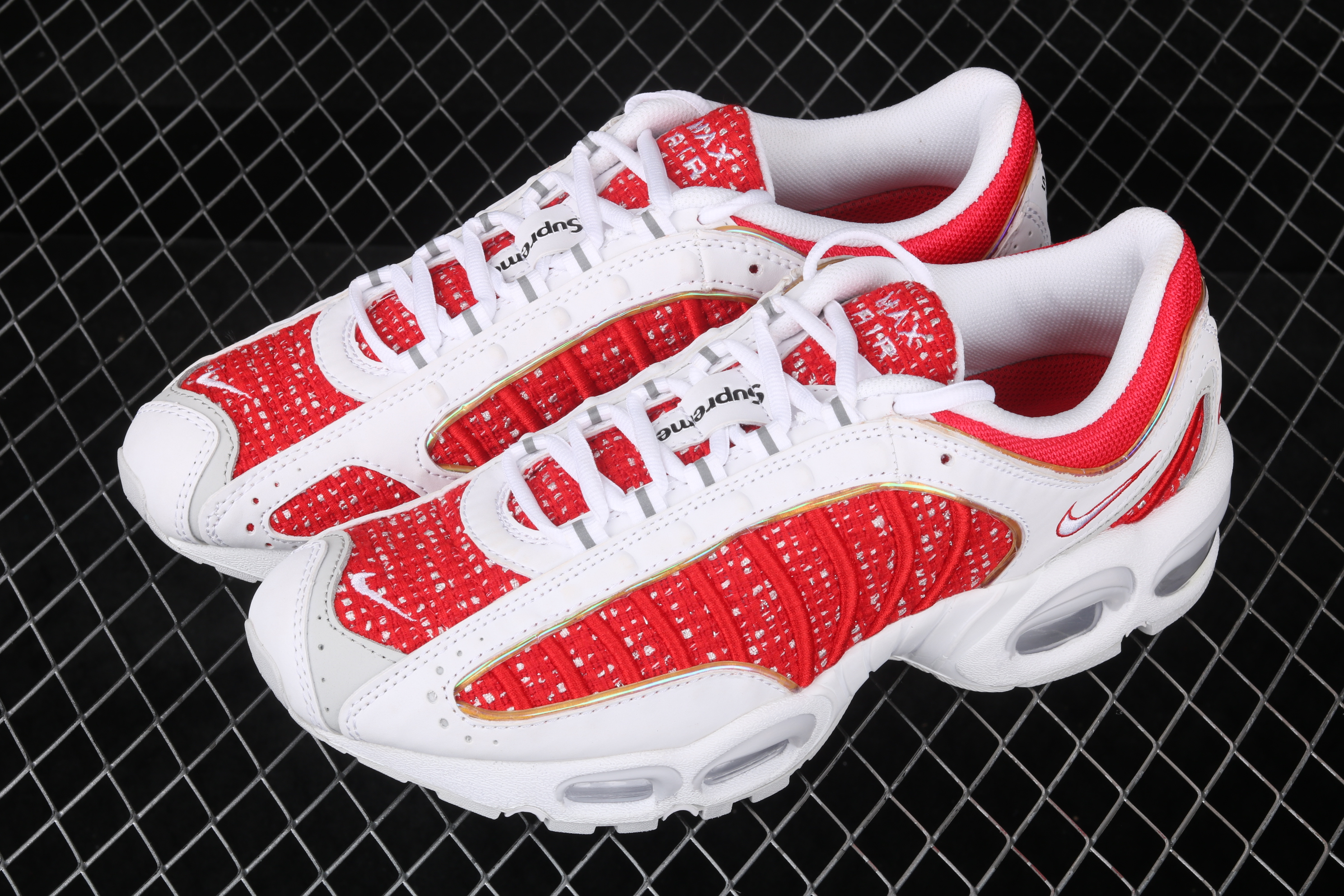 Nike Supreme x Nike Air Max Tail 4 White Red Shoes - Click Image to Close